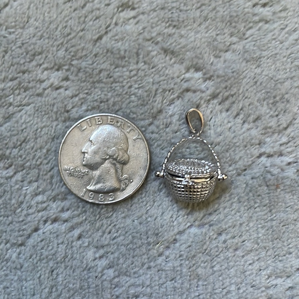 925 Sterling Silver Nantucket Basket Charm Pendant Necklace w hinge & snap closu - Picture 9 of 12